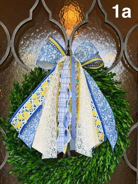 Outdoor Summer Wreath Bows